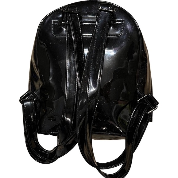 Disney Evil Queen Danielle Nicole Backpack - Picture 2 of 7